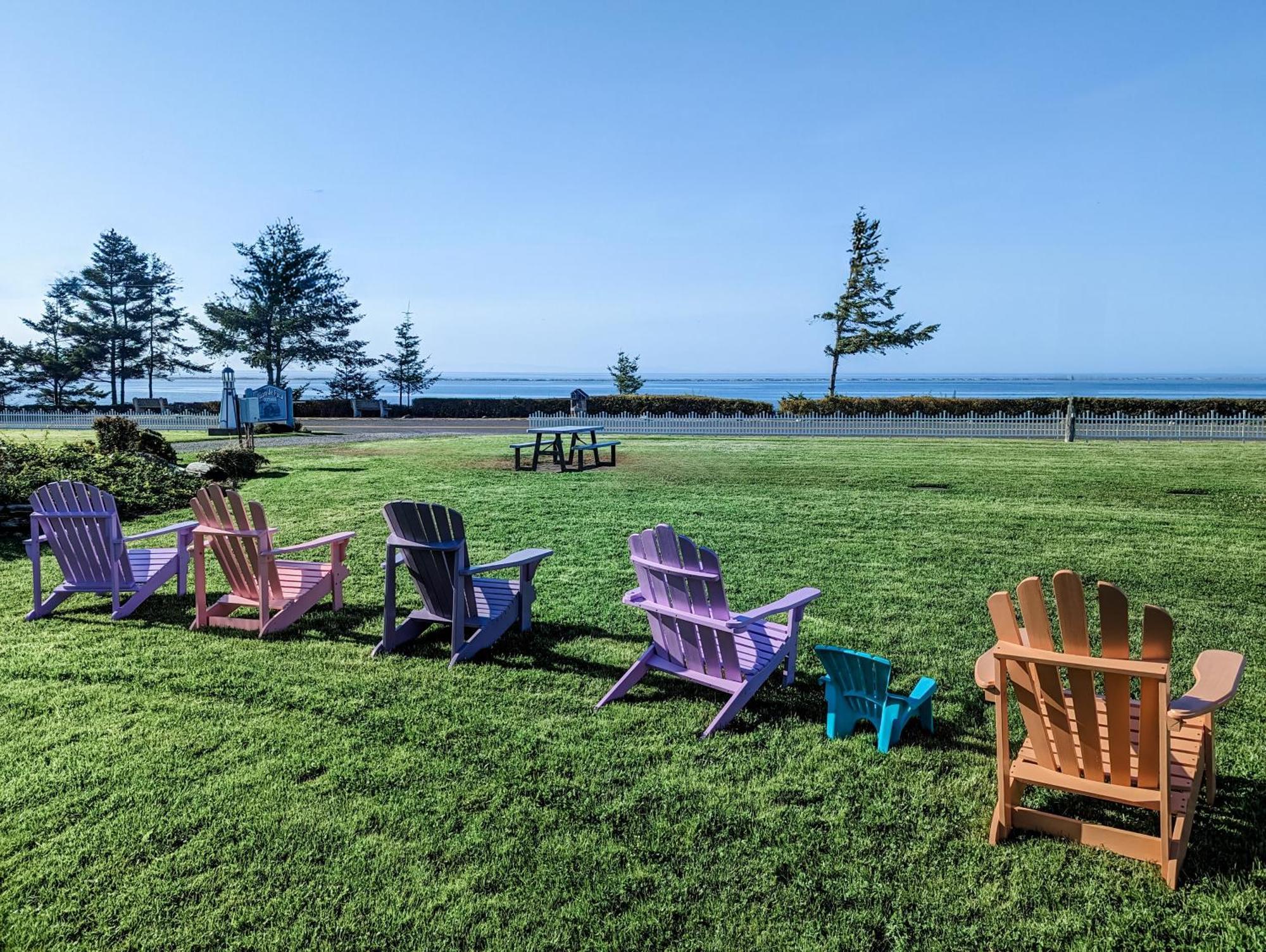 Juan De Fuca Waterfront Hotel & Cottages スクイム エクステリア 写真
