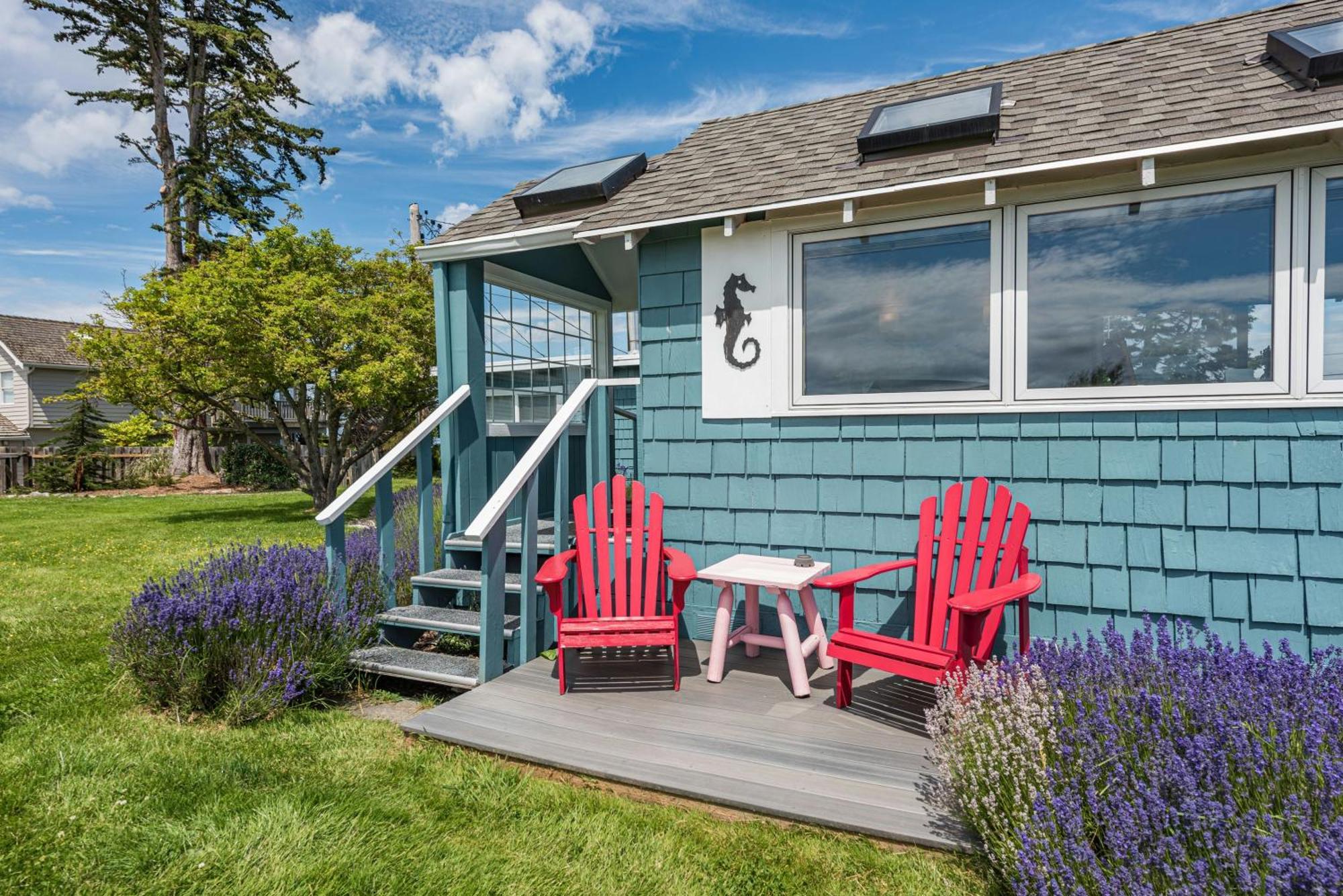 Juan De Fuca Waterfront Hotel & Cottages スクイム エクステリア 写真